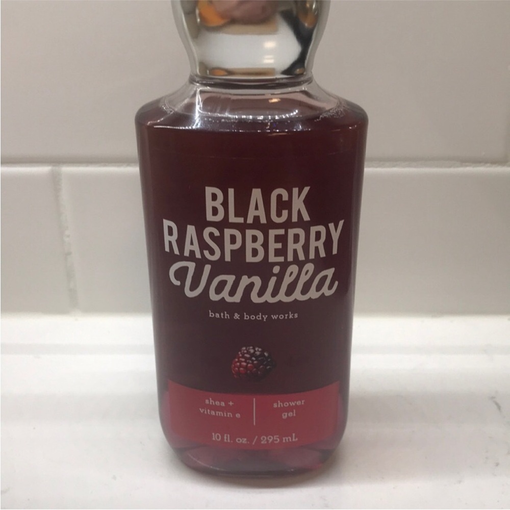 NWT!BBW Black Raspberry Vanilla Shower Gel- RETIRED